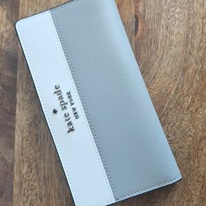 Kate Spade Large Slim Bifold Wallet